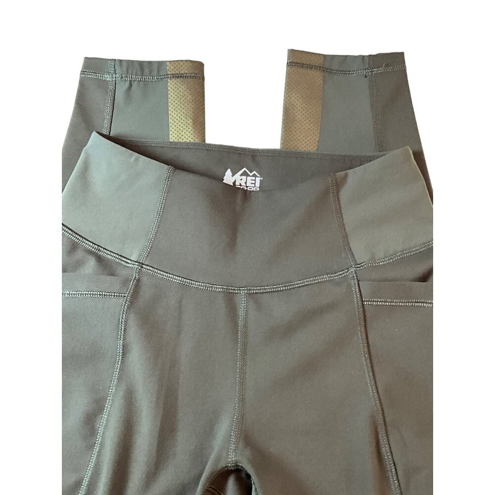 REI Leggings olive green with metallic insets pockets‎ XS